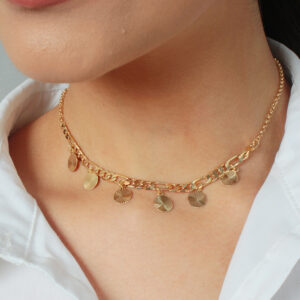 Choker corrente figaro com medalhinhas banhado em ouro 18k
