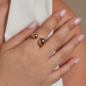 Anel esferas lisas banhado em ouro 18k