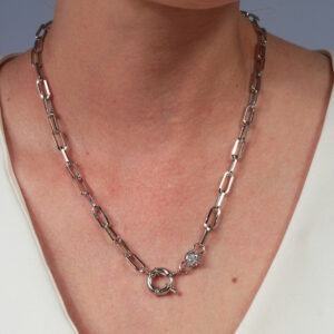 Colar elos retangulres com pingente fecho boia e zircônia cristal banhado em ouro branco