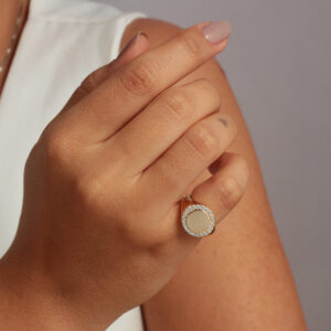 Anel Dedinho redondo liso com cravejado banhado em ouro 18k