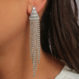 Brinco franja pedraria cristal banhado em ouro branco